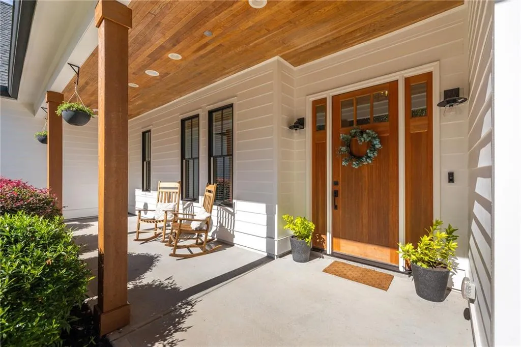 Roswell, Georgia 30075, United States, 4 Bedrooms Bedrooms, ,3 BathroomsBathrooms,Residential,Active,10346