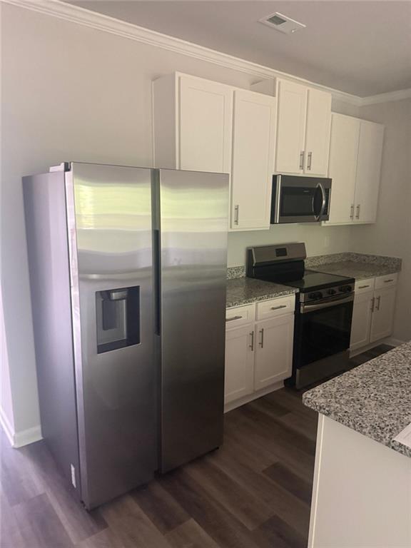 8678 Lakeview Cmns Commons