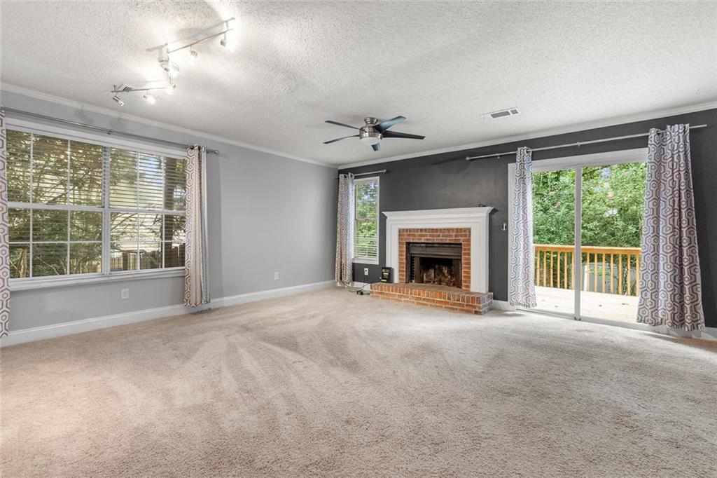 5042 Laurel Bridge Drive SE