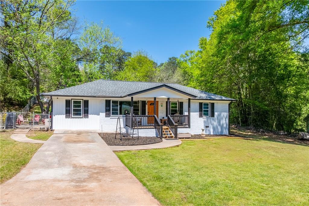 104 Pineview Drive, Monroe, Georgia image 1