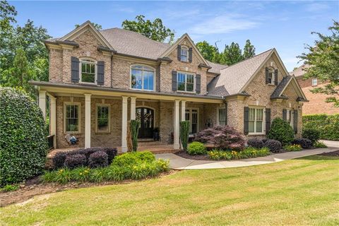 Homes For Sale - 5605 Copper Creek Pass<br/> Cumming, GA 30040