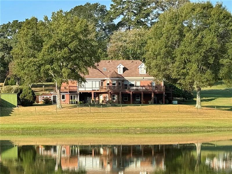 2741 Bonds Lake Road NW