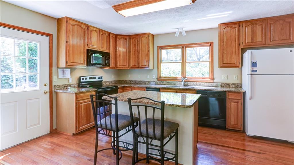 121 Lake Drive, Dawsonville, Georgia image 14