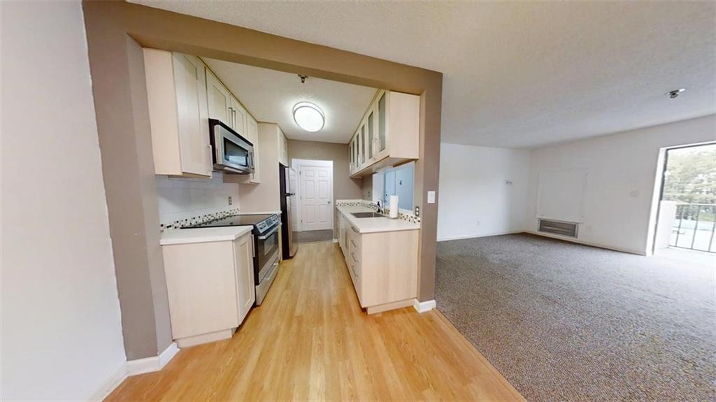 300 Johnson Ferry Road NE B311