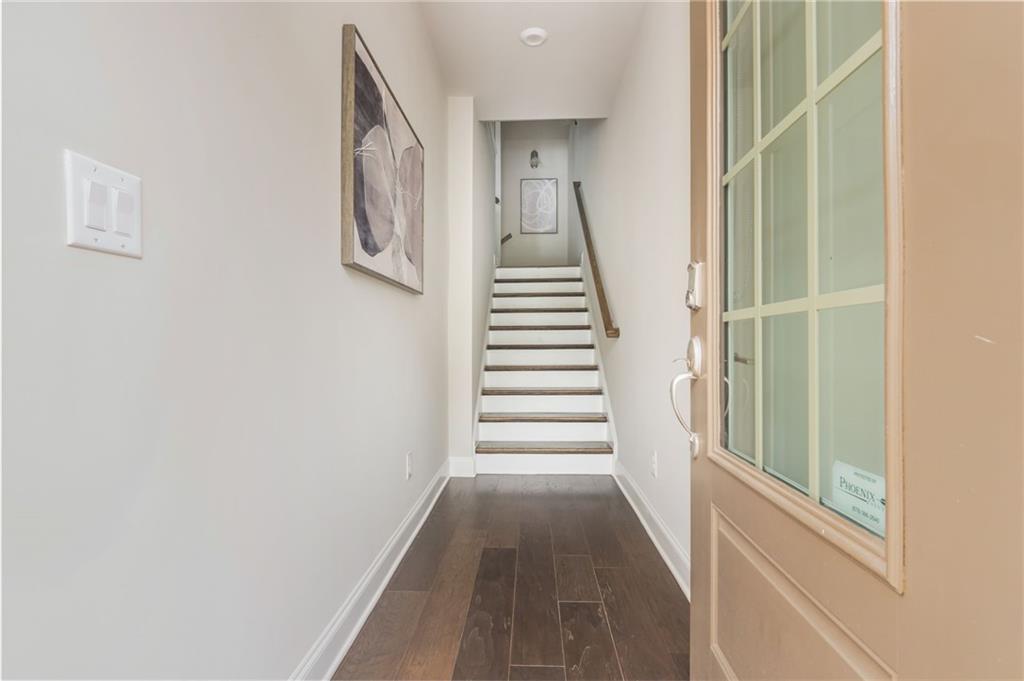 1391 Live Oak Lane