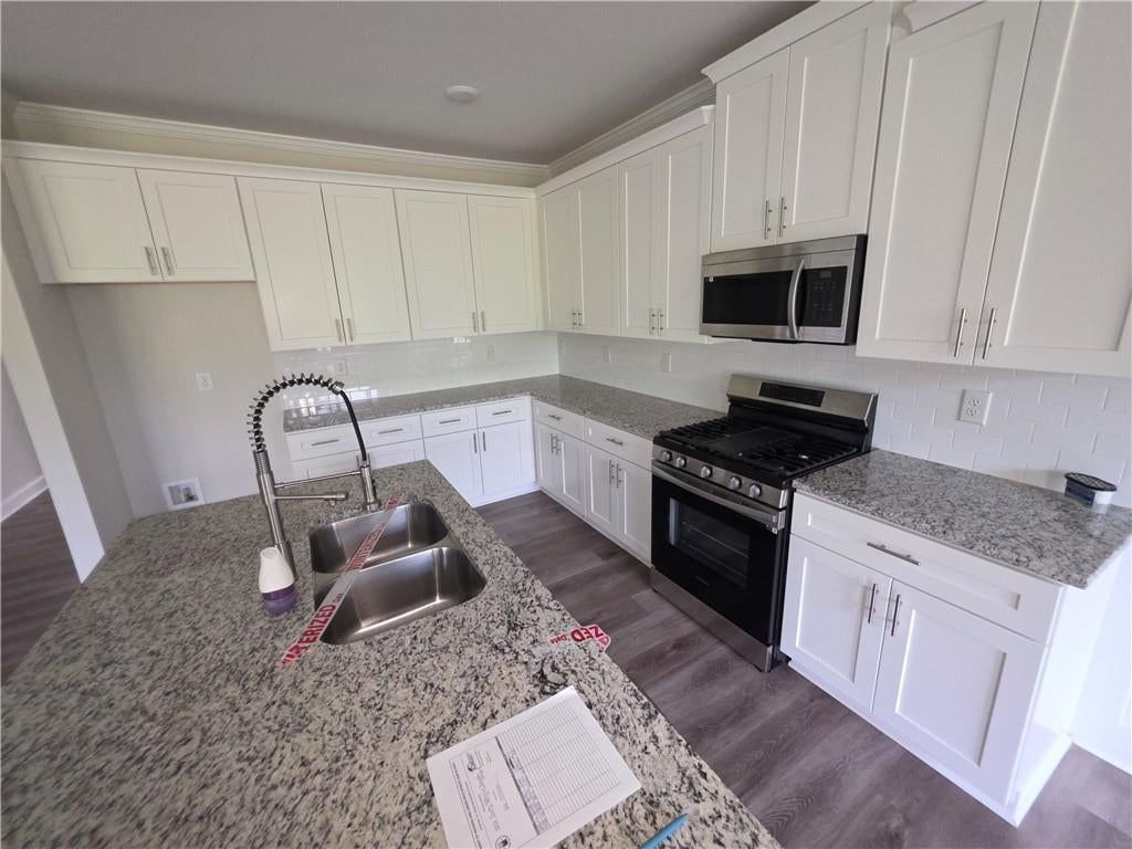 1092 Sunny Valley Lane