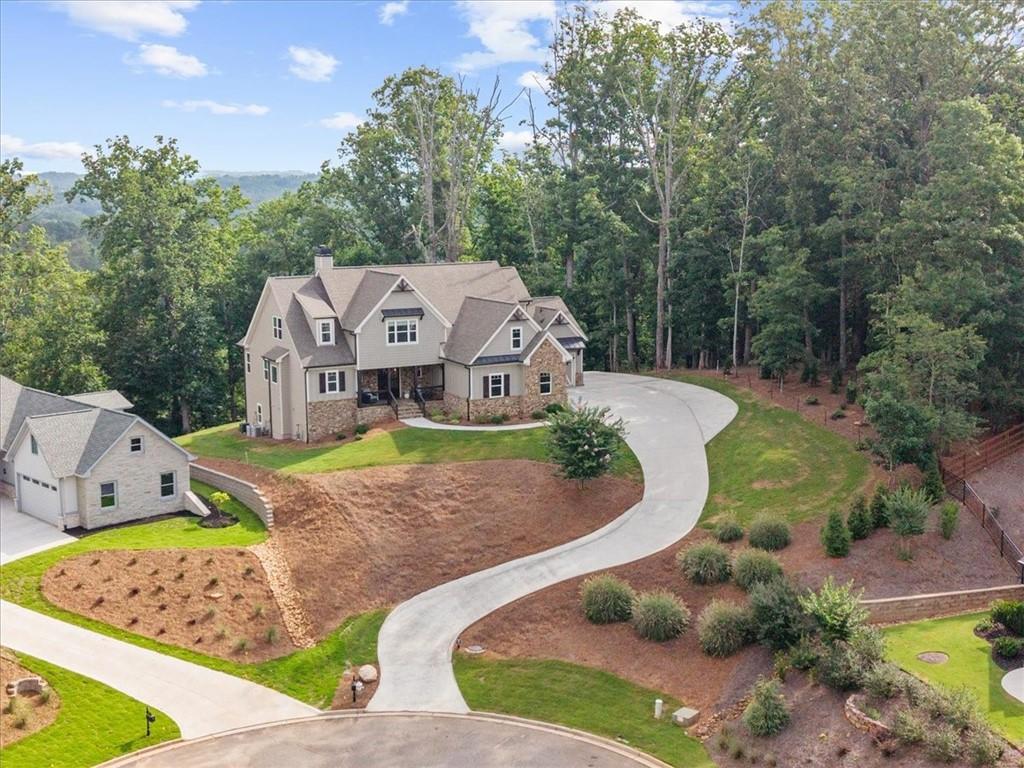 7560 Crestline Drive