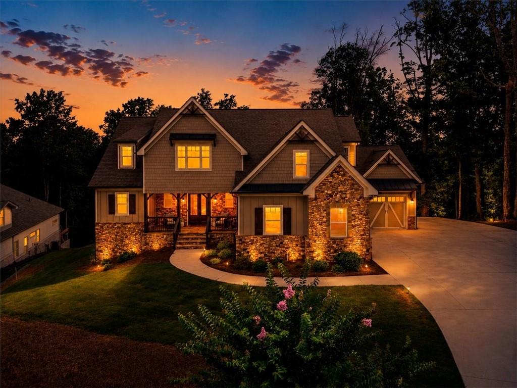 7560 Crestline Drive