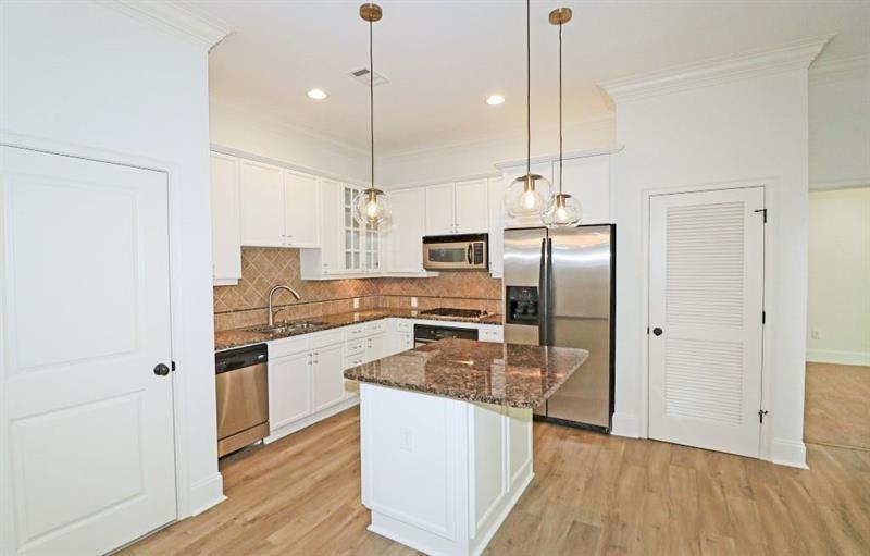 11 PERIMETER Center E 1303