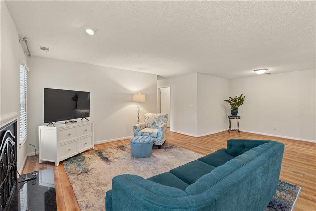 Hidden Lake - Residential