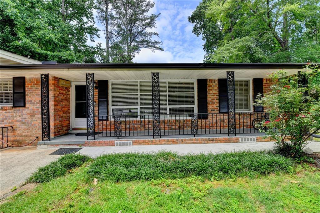 3900 Greystone Court W