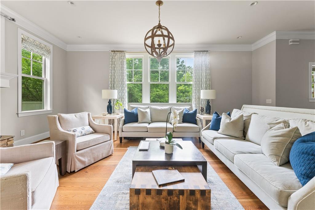 2015 Audubon Drive NE