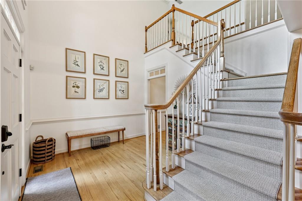 972 Marbury Court SW
