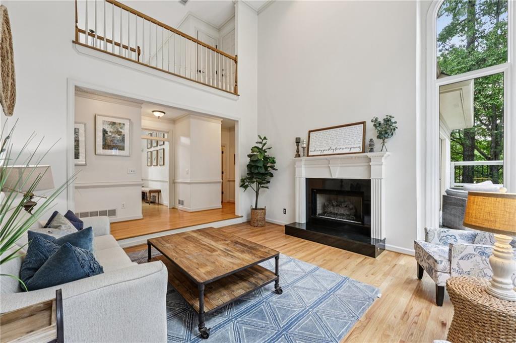 972 Marbury Court SW