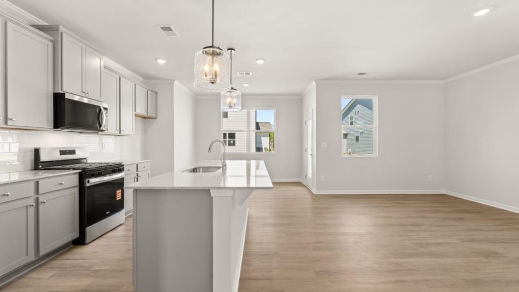 803 Shoreview Trail