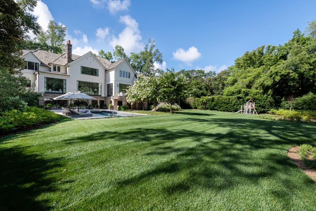 Tuxedo Park - Residential