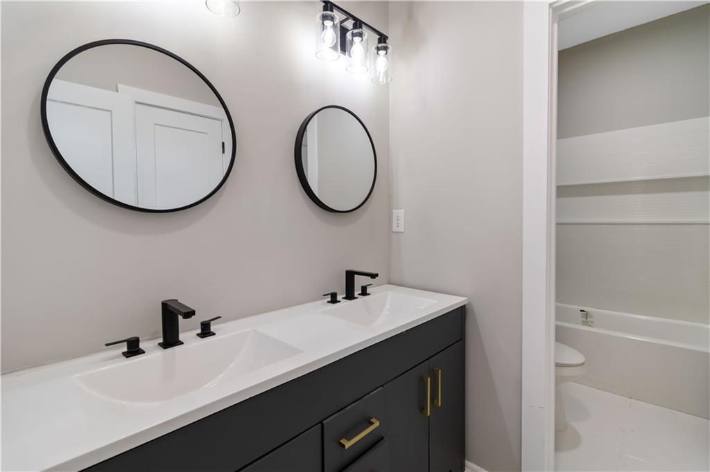 6960 Dockbridge Way, Stone Mountain, Georgia image 12