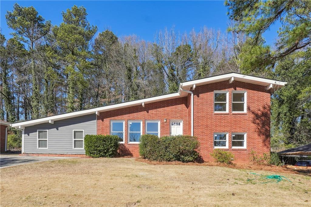 3035 Mclendon Circle, Atlanta, Georgia image 1