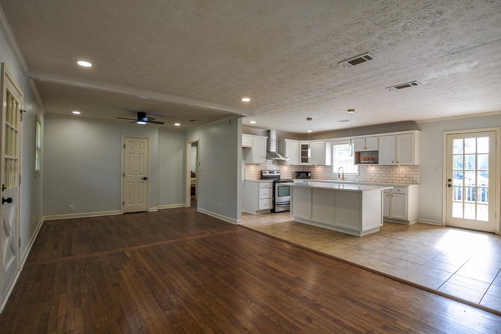 7144 Carolyn Circle