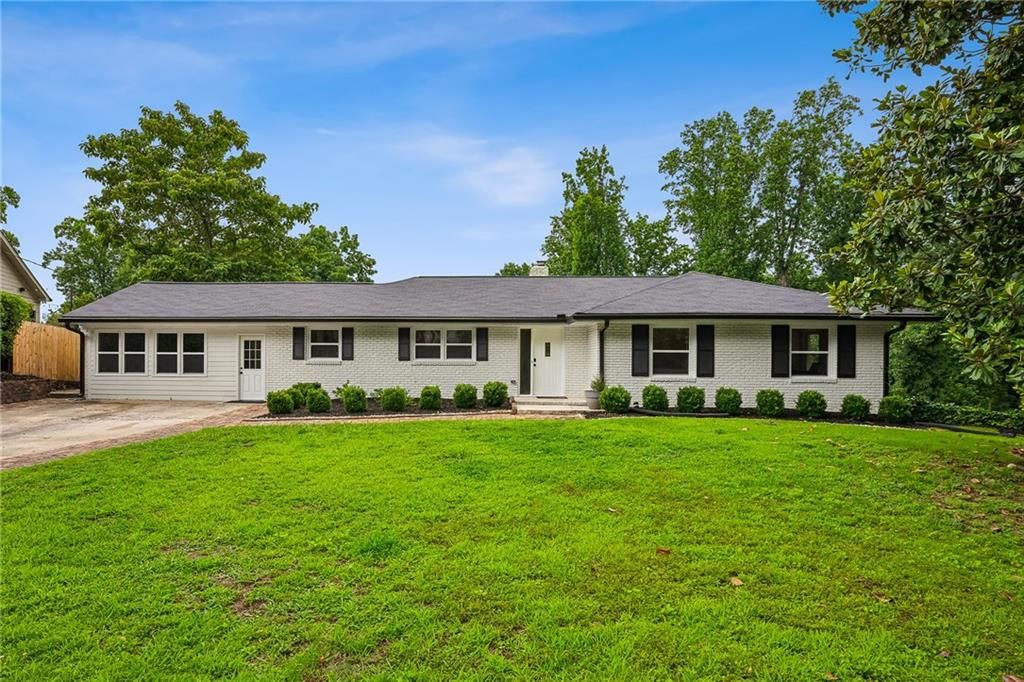 Photo of 5638 Sherrell Drive, Atlanta, GA 30342 (MLS # 7785967)