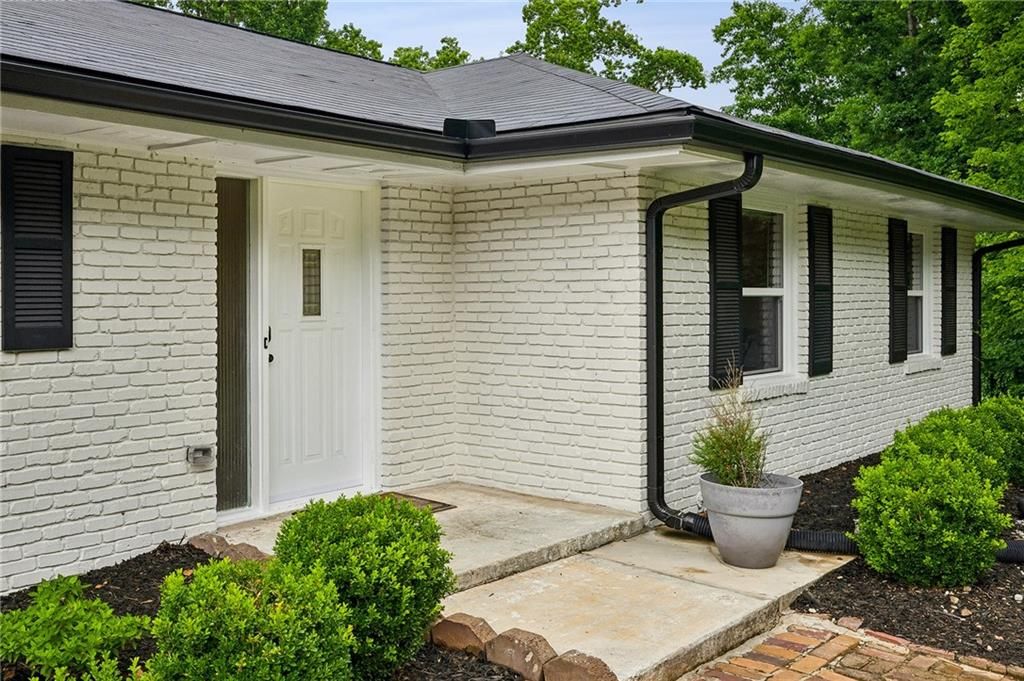 Photo of 5638 Sherrell Drive, Atlanta, GA 30342 (MLS # 7785967)