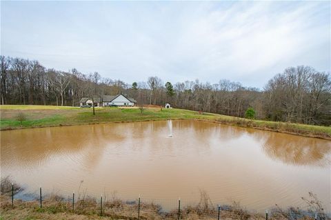 A home in Hoschton