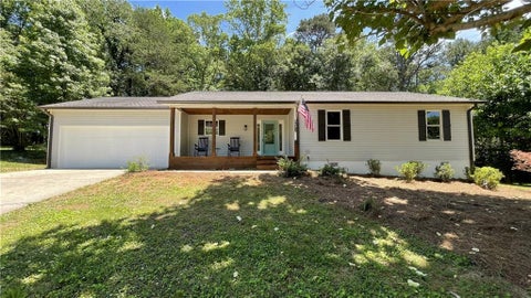 Homes For Sale - 6411 Narramore Way<br/> Lula, GA 30554