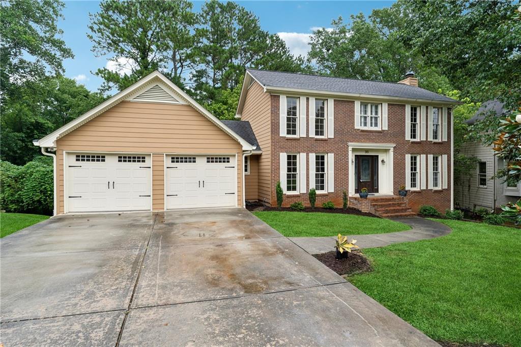 315 Sea Holly Circle