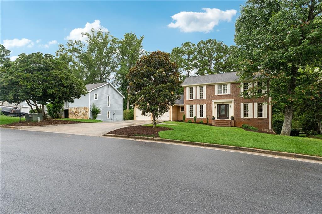 315 Sea Holly Circle