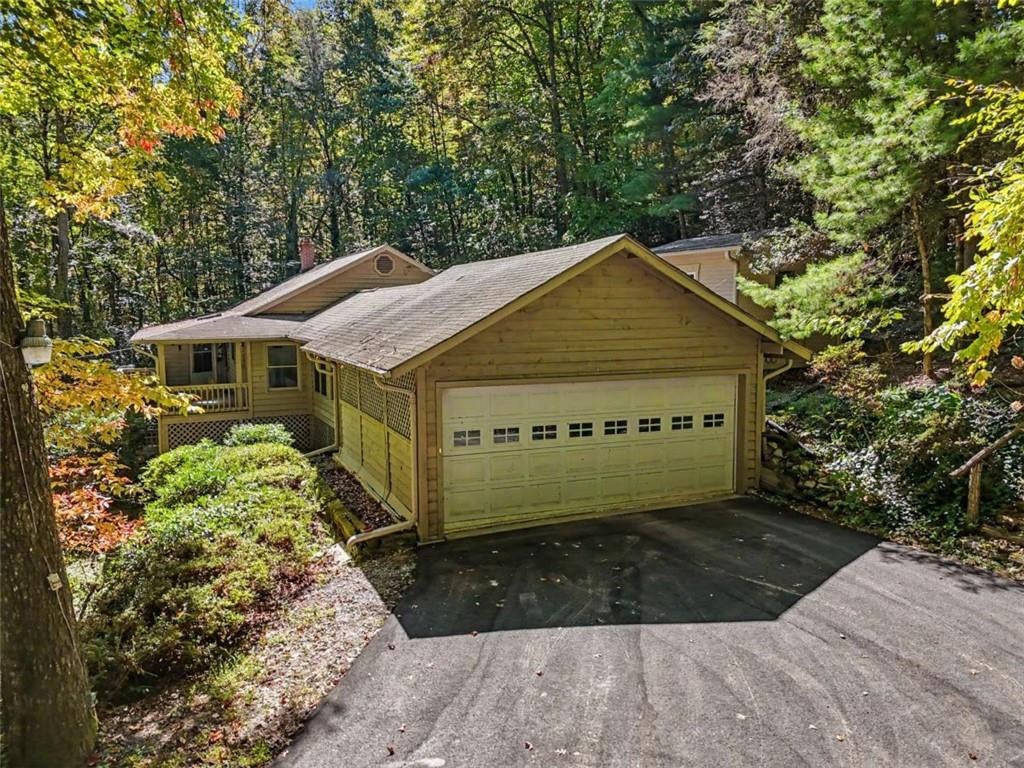 596 Moses Road