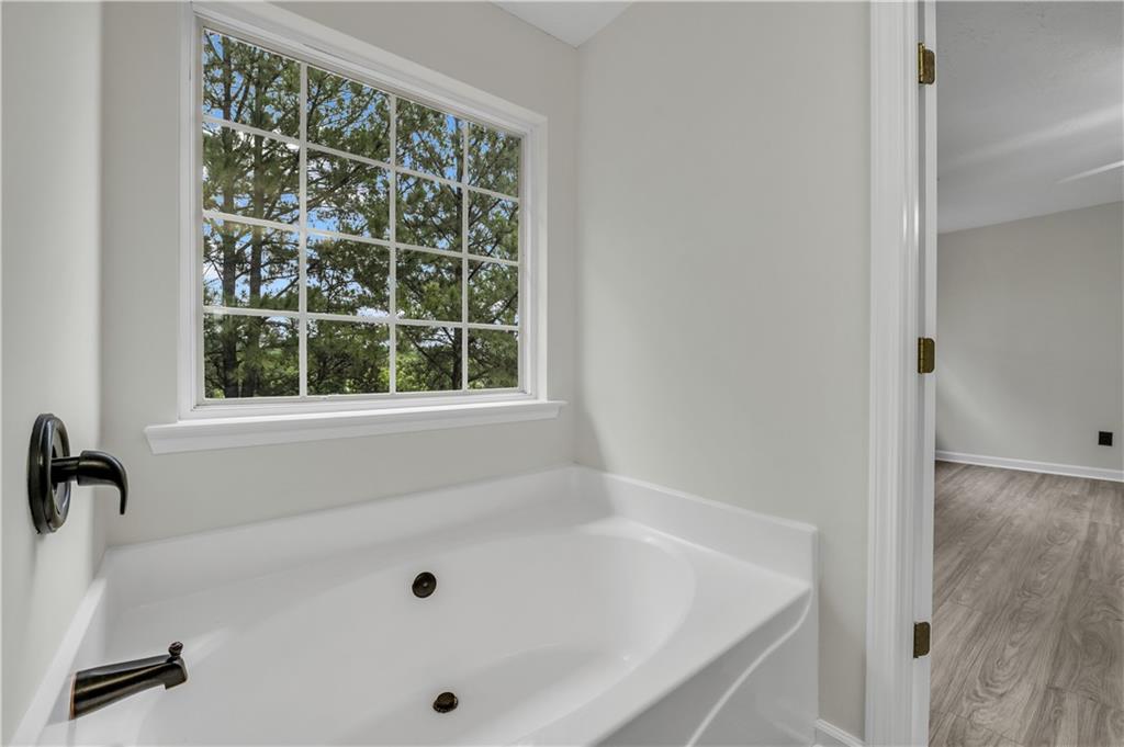 3943 Alexandra Oak Court, Suwanee, Georgia image 31
