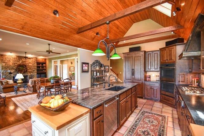 2555 Fairview Drive, Cumming, Georgia image 18
