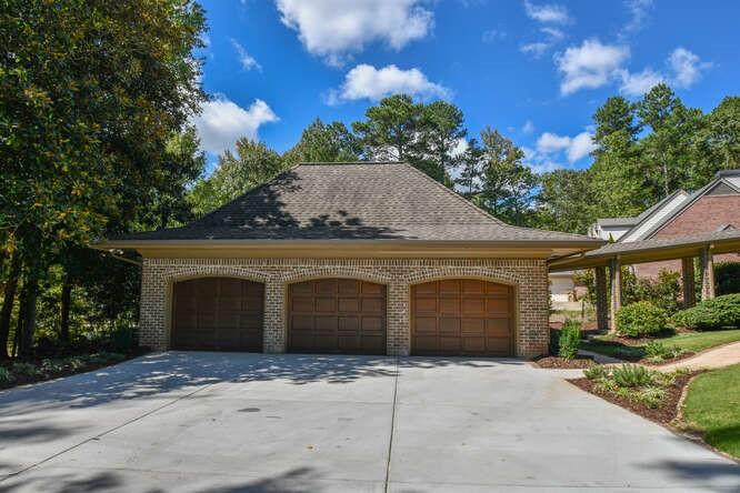 2555 Fairview Drive, Cumming, Georgia image 4
