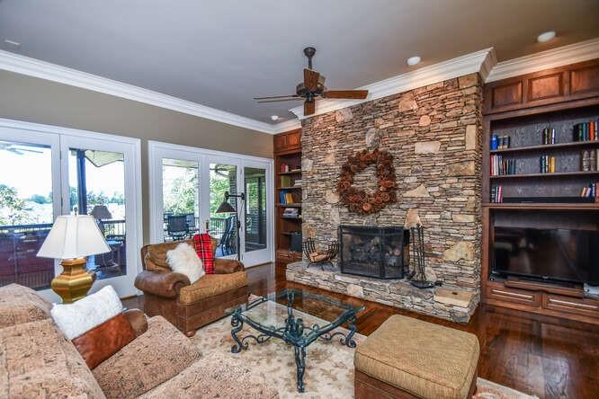 2555 Fairview Drive, Cumming, Georgia image 15
