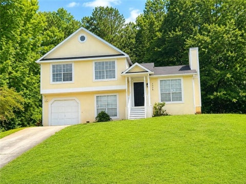 Homes For Rent - 1579 Picadilly Court<br/> Conyers, GA 30013