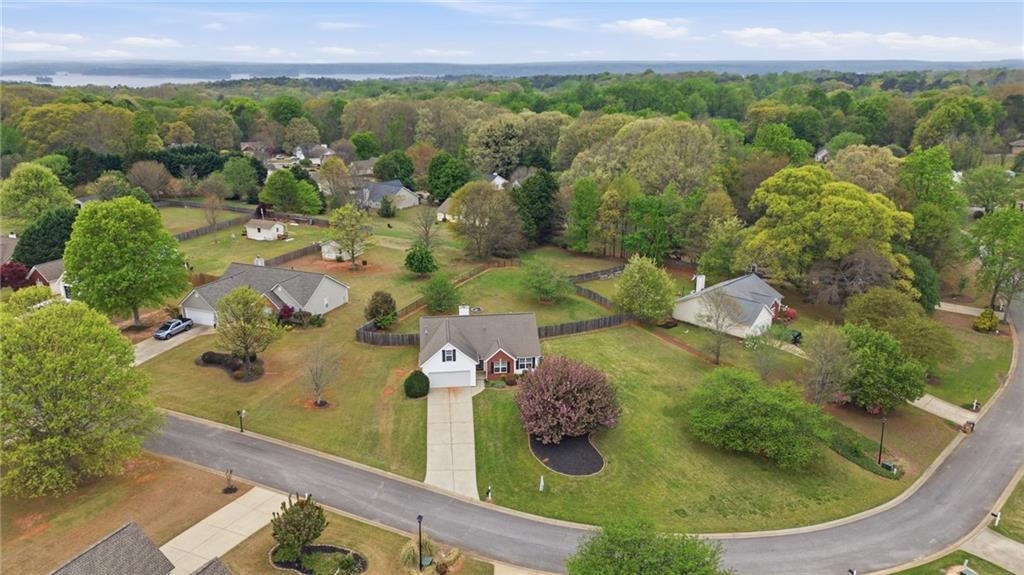 5828 Meadowfield Trace