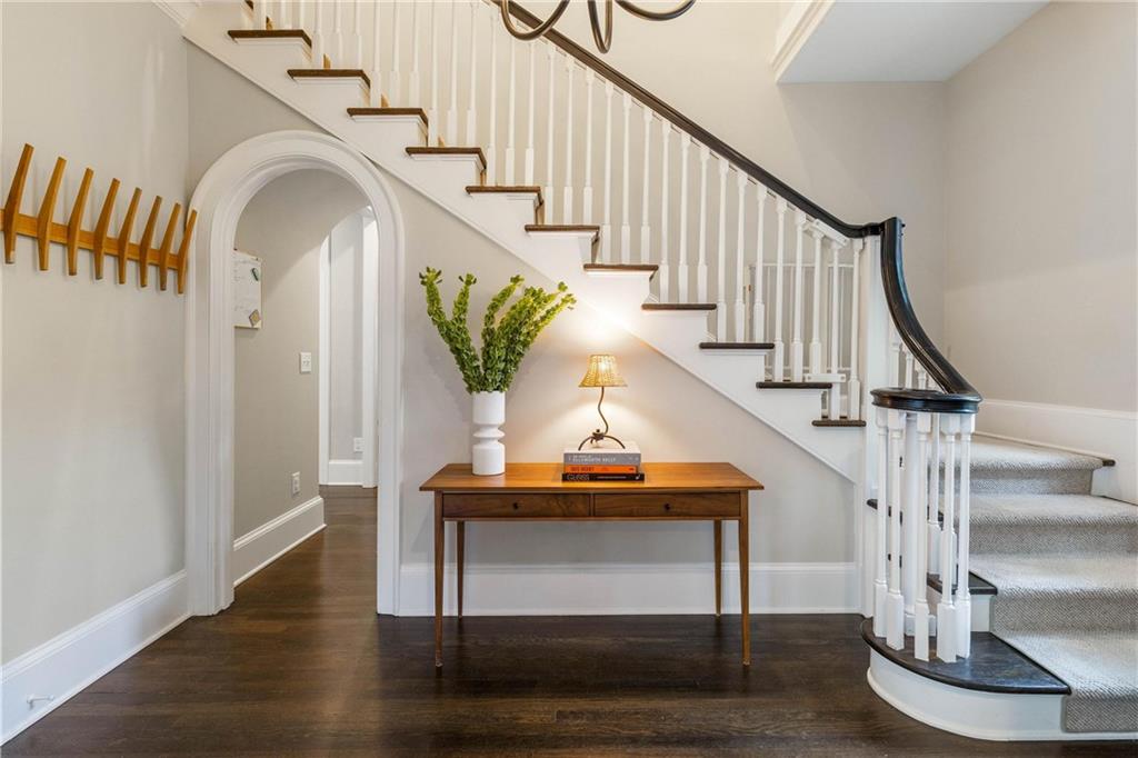 808 Lullwater Road, Atlanta, Georgia image 7