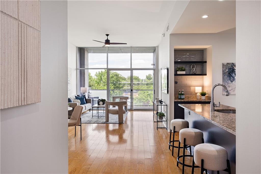 130 Arizona Avenue NE 301