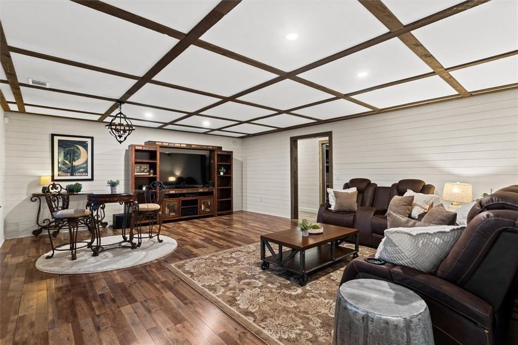 1326 Annapolis Way