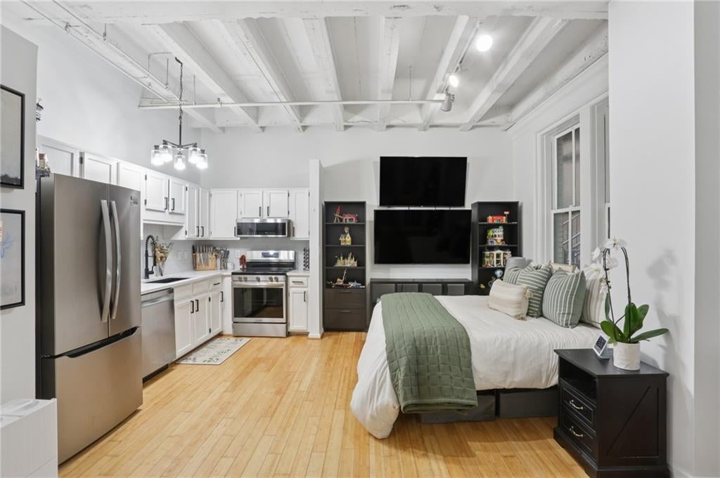 32 Peachtree Street NW 1101