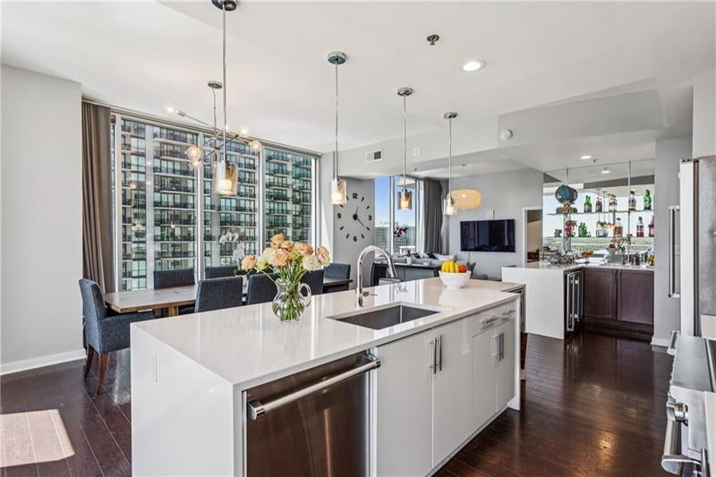 855 Peachtree Street NE 2013