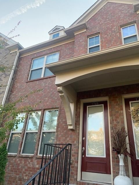 1749 Breyerton Drive NE Atlanta GA 30329