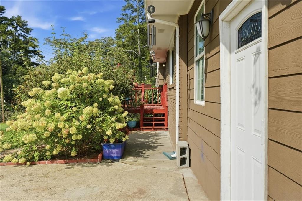 3083 Claiborne Drive