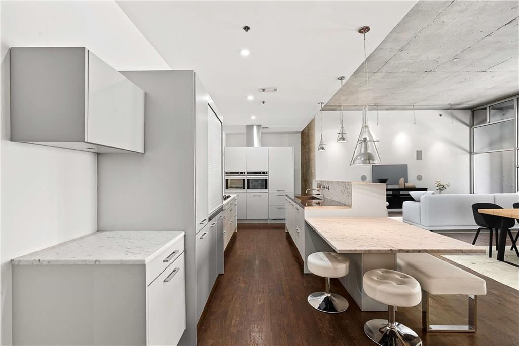 845 Spring Street NW PH5