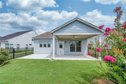 A home in Hoschton