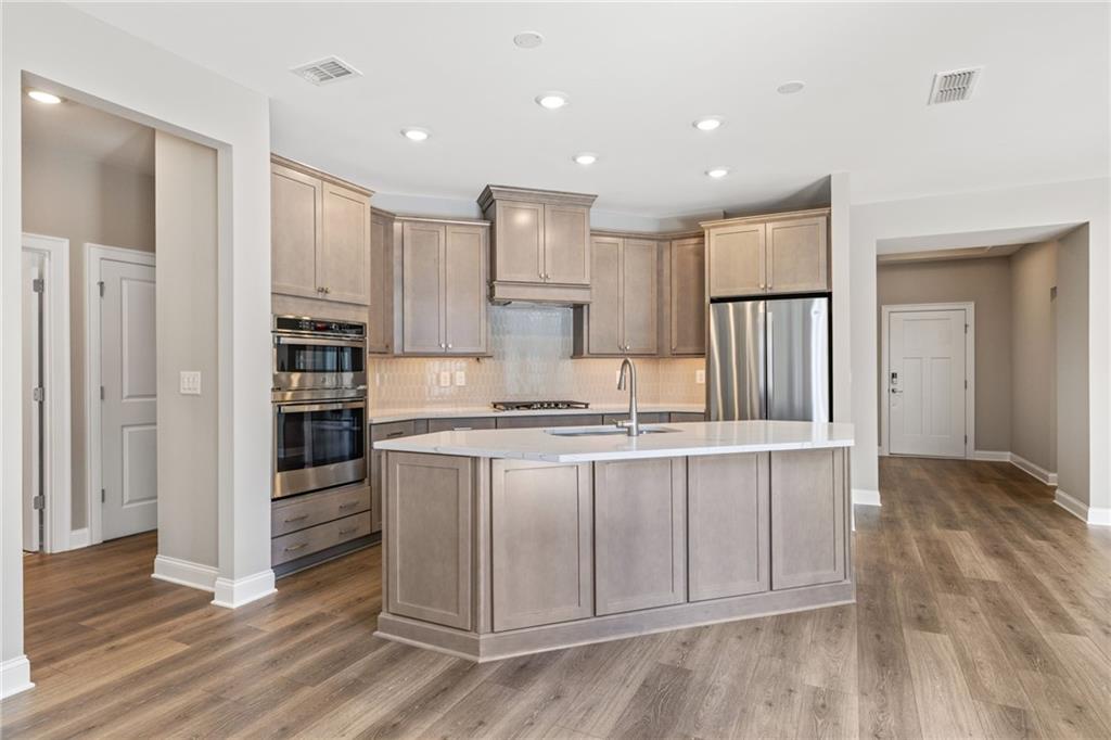 3557 Fishpond Circle