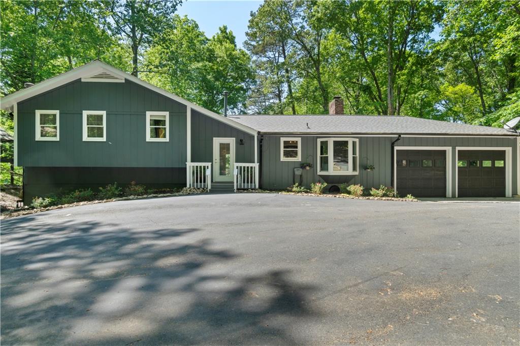 3928 Lake Court