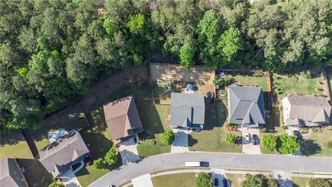 A home in Powder Springs