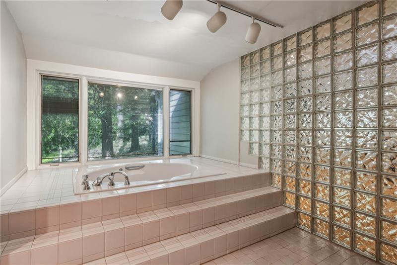 5251 Powers Ferry Road, Atlanta, Georgia image 35