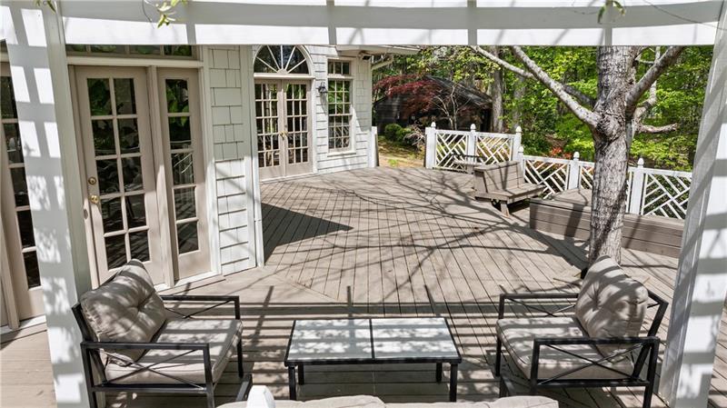 5251 Powers Ferry Road, Atlanta, Georgia image 11